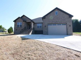 535 Old Mill Rd, Campobello, SC 29322