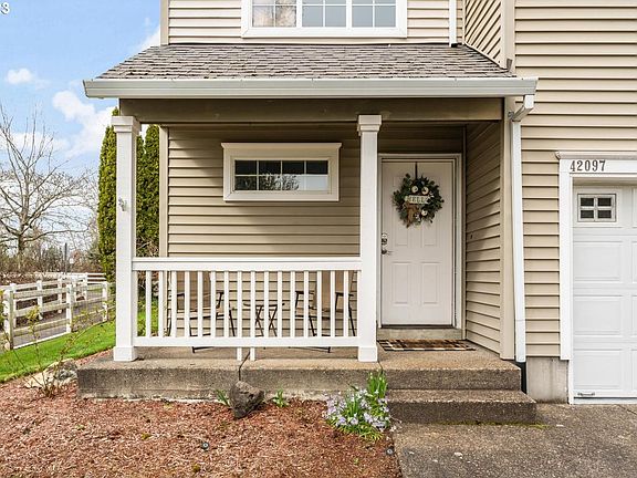 4th image of 42097 NW Elmhurst Ct