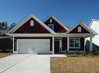 370 Whispering Breeze Ln, Summerville, SC 29483