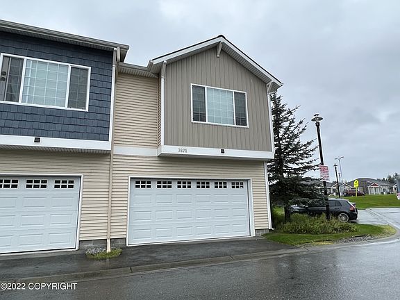 2nd image of 7671 Creekside Center Dr #D4
