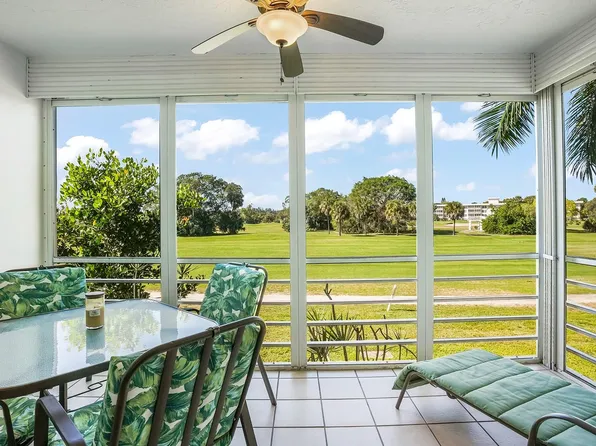 2671 S Course Drive #203, Pompano Beach, FL 33069