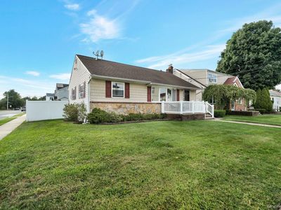 35 Myers Avenue, Hicksville, NY, 11801