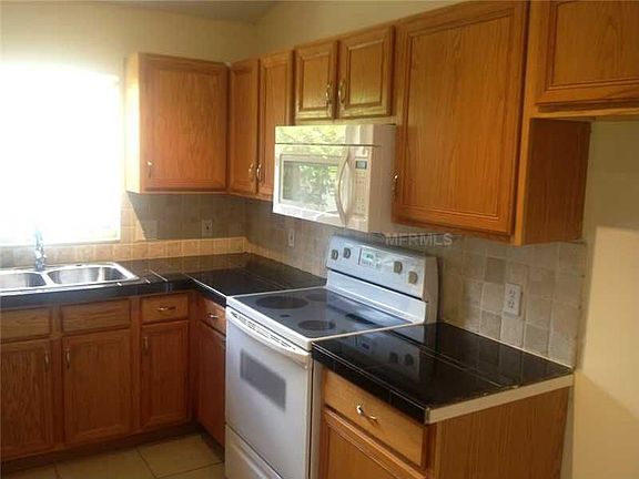 5th image of 132 Wornall Dr