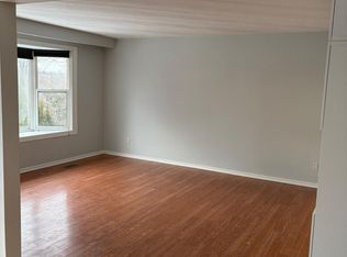 452 Elizabeth St, Oshawa, ON L1J5T1