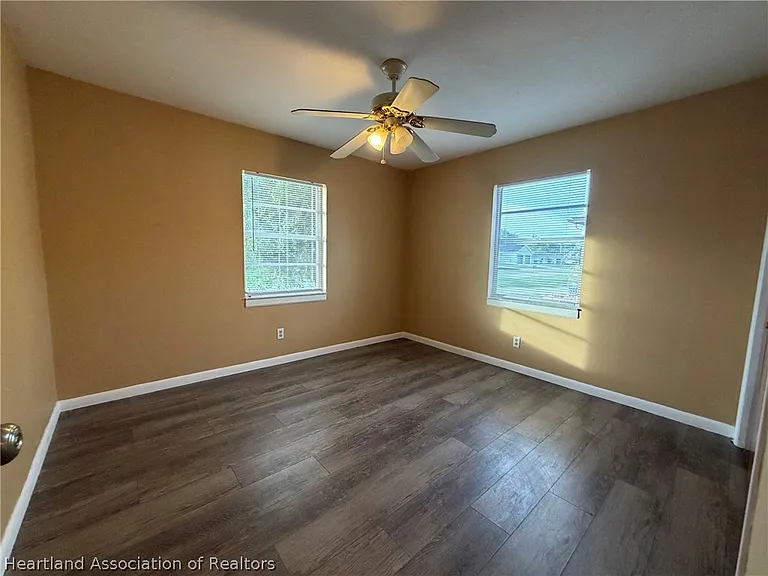 123 Friendly Cir — Photo 18