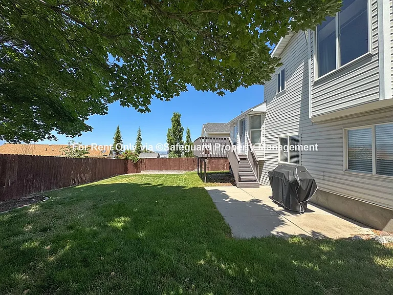 15052 S Manilla Dr — Photo 9