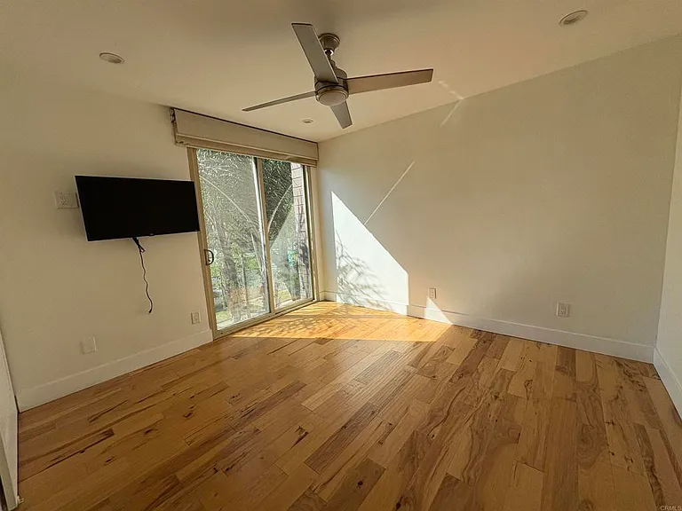 455 Orange Ave #C — Photo 14