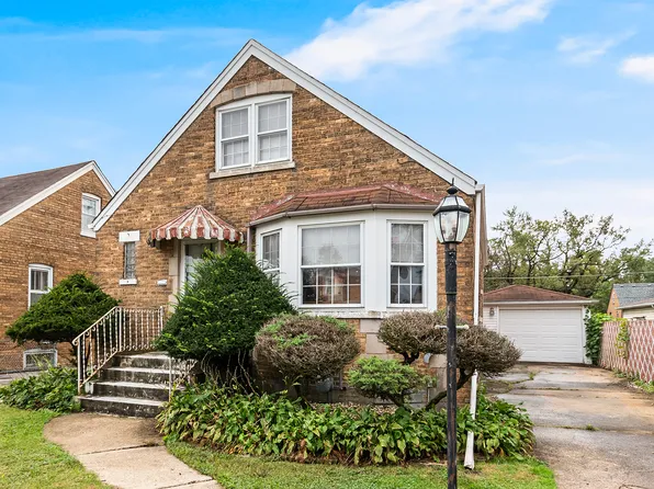 182 Martin Ln, Chicago Heights, IL 60411