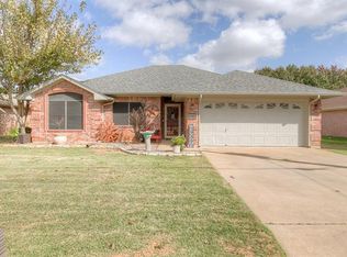 1411 Spanish Oak Dr, Granbury, TX 76048