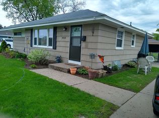 9031 16th Ave S, Bloomington, MN 55425