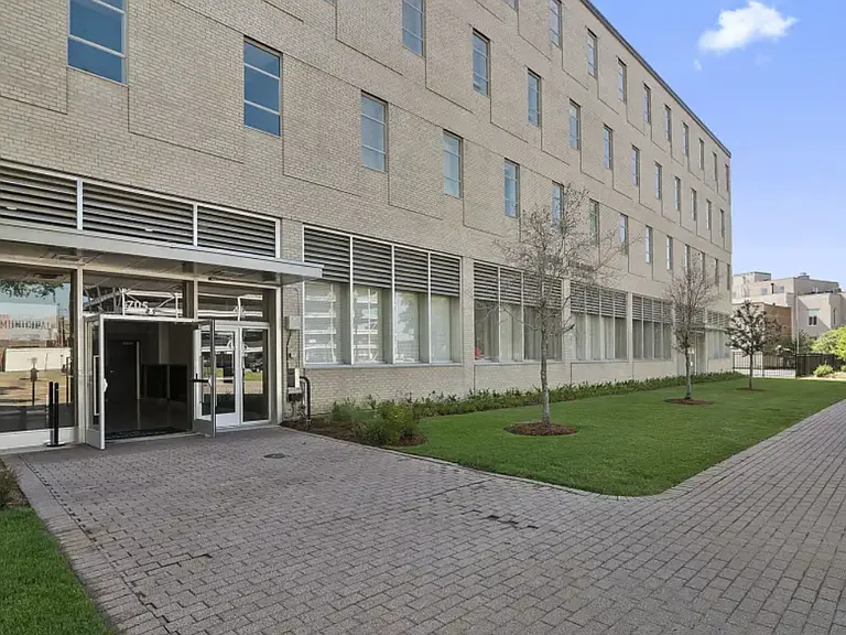 Lofts at Municipal — Photo 2