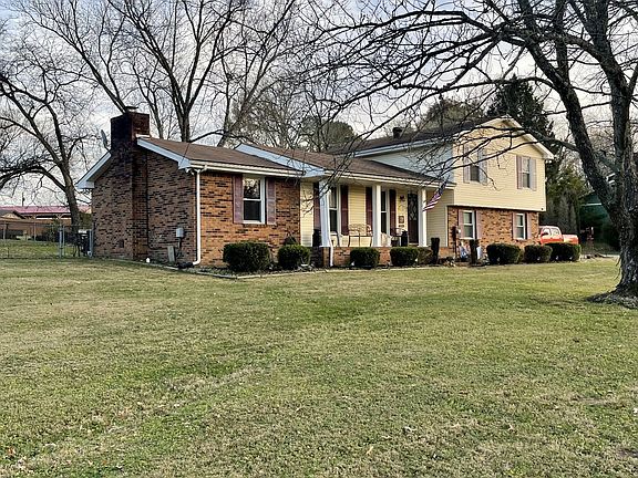 2nd image of 1109 Woodvale Dr