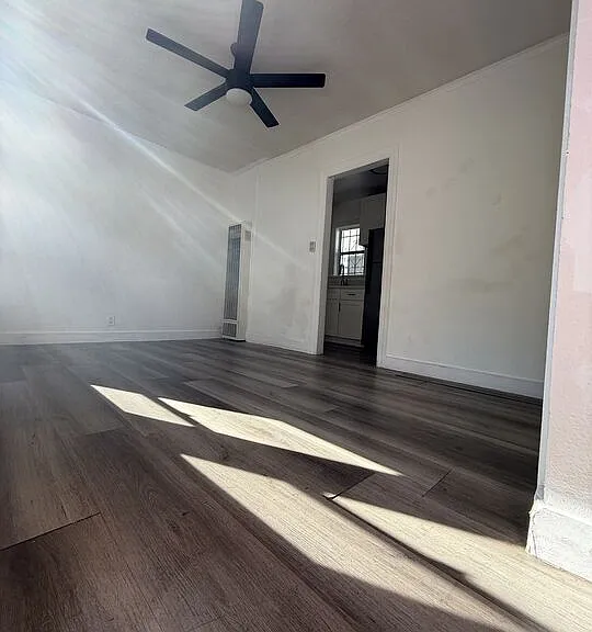 2235 W 14th St #1/4 — Photo 2