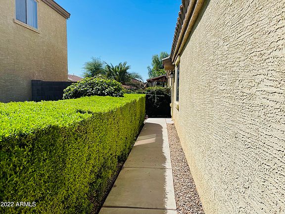 3rd image of 1311 E Daniella Drive