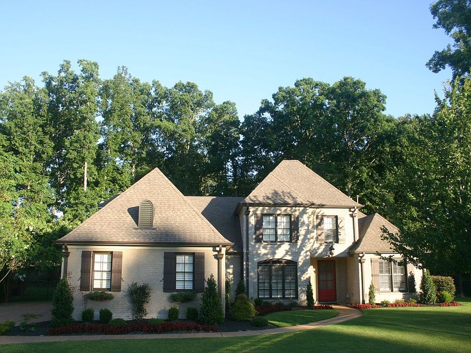 Front Yard Summertime