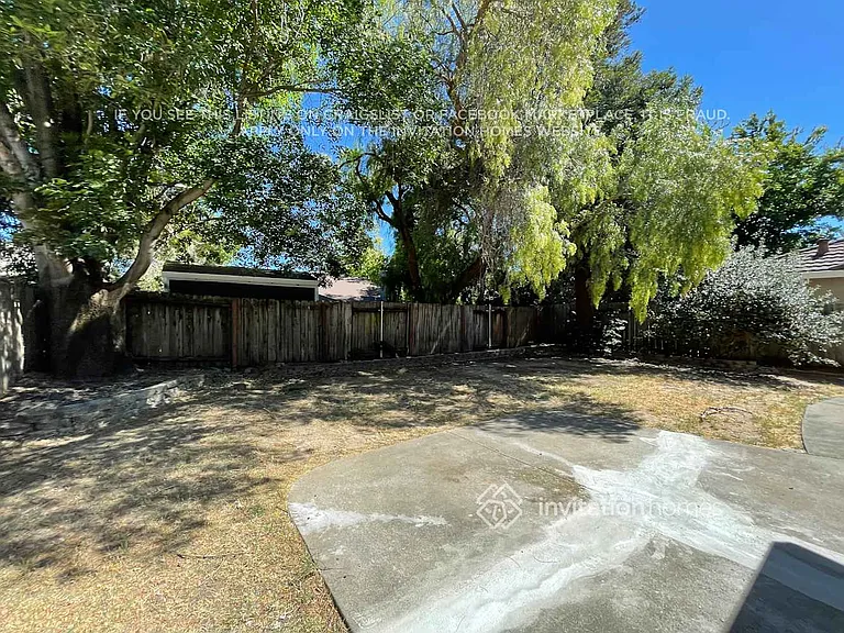 4939 Orinda Way — Photo 20