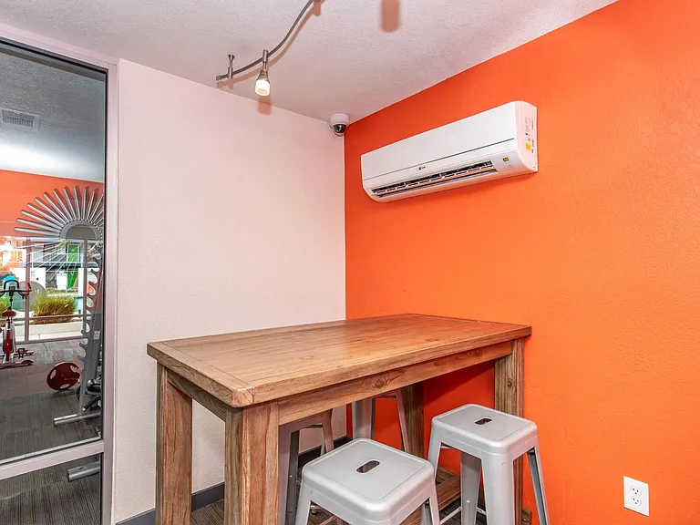 Studio 710 Apartments — Photo 11