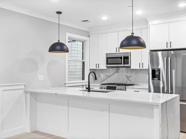 1252 Broadway #4, Somerville, MA 02144