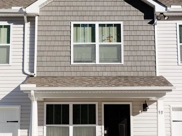 95 Malcolm Ct, Candler, NC 28715