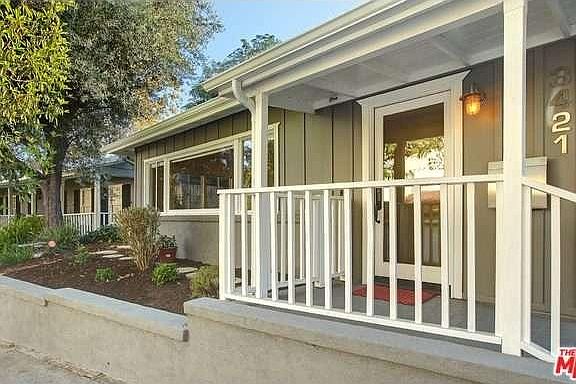 2nd image of 3421 Primera Ave