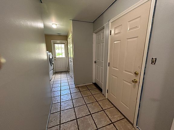 2nd image of 3445 Portland Dr