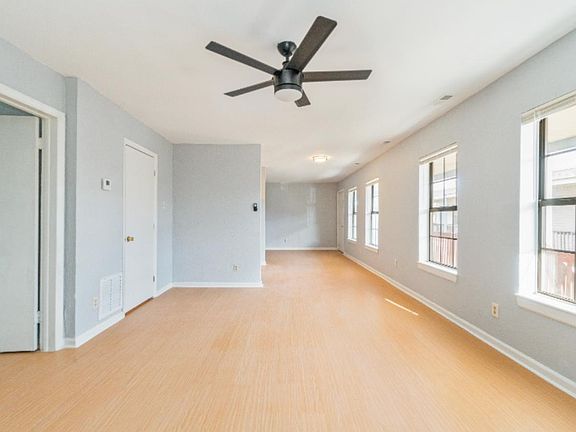 4th image of 487 W Ocean View Ave #C