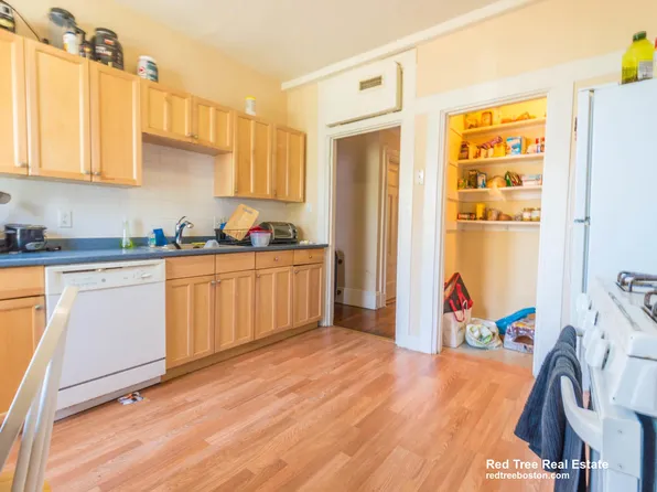 58 Green St #2A, Jamaica Plain, MA 02130