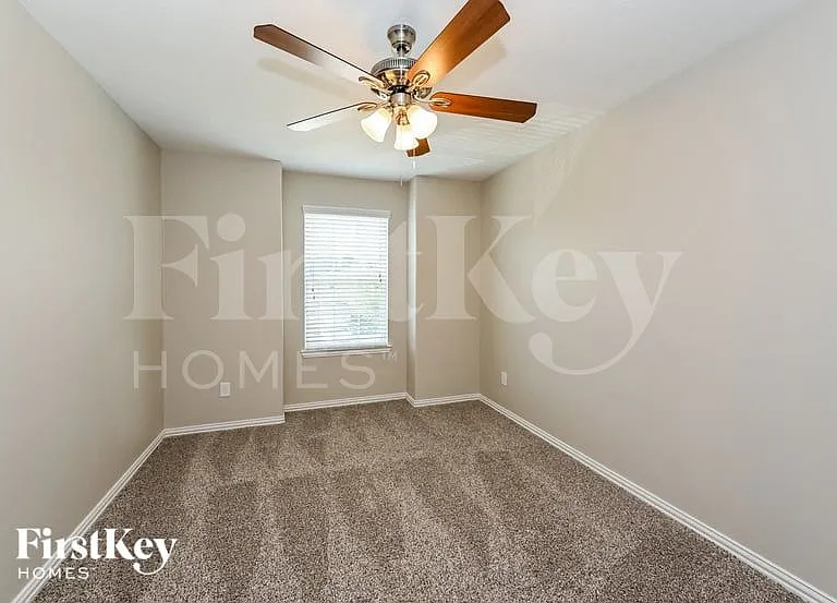 2919 Chaplin Place Dr — Photo 12