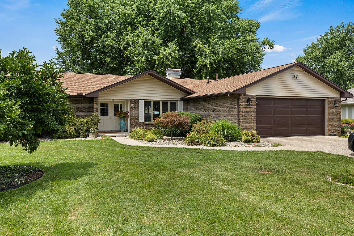 13 Golfview Dr photo 1