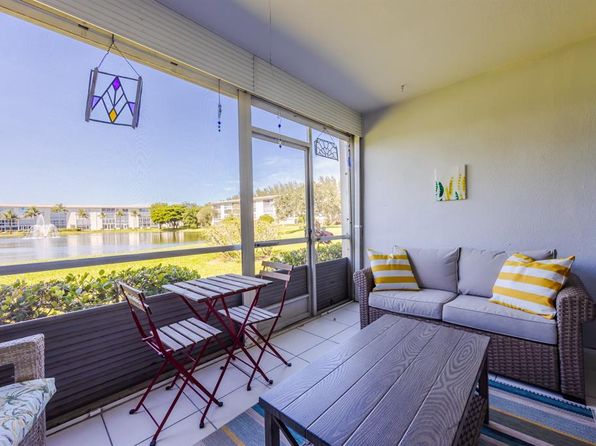 1903 Bermuda Cir