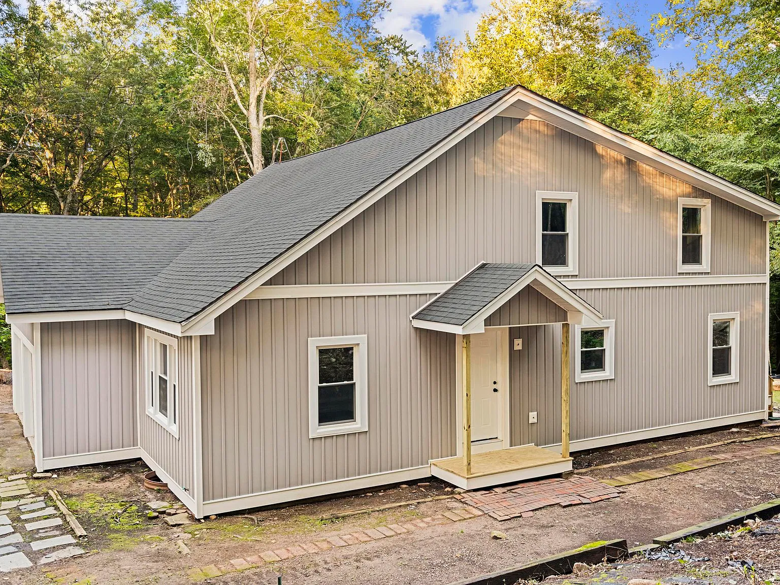 3 bed, 2048 sqft, $5,000 — Photo 4