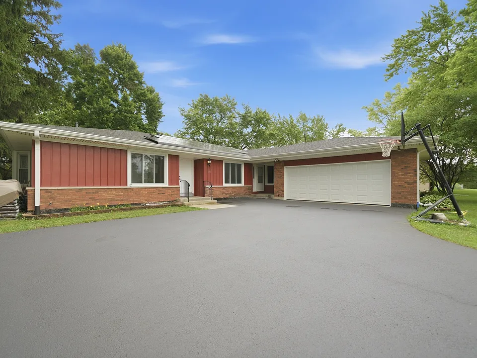 152 Dunbar Ln #B