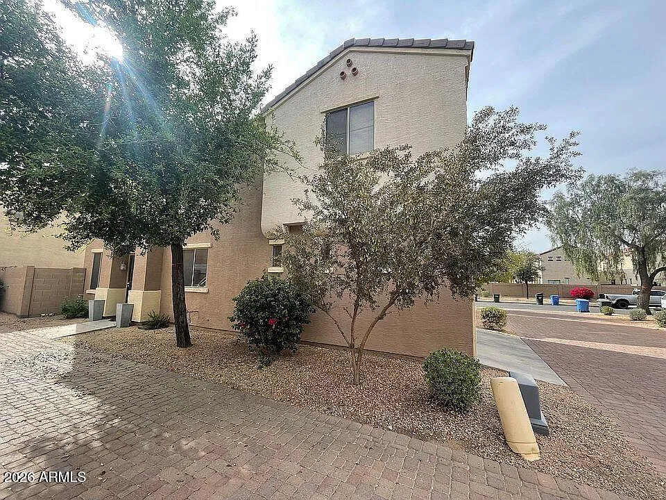 1332 E Dunbar Dr
