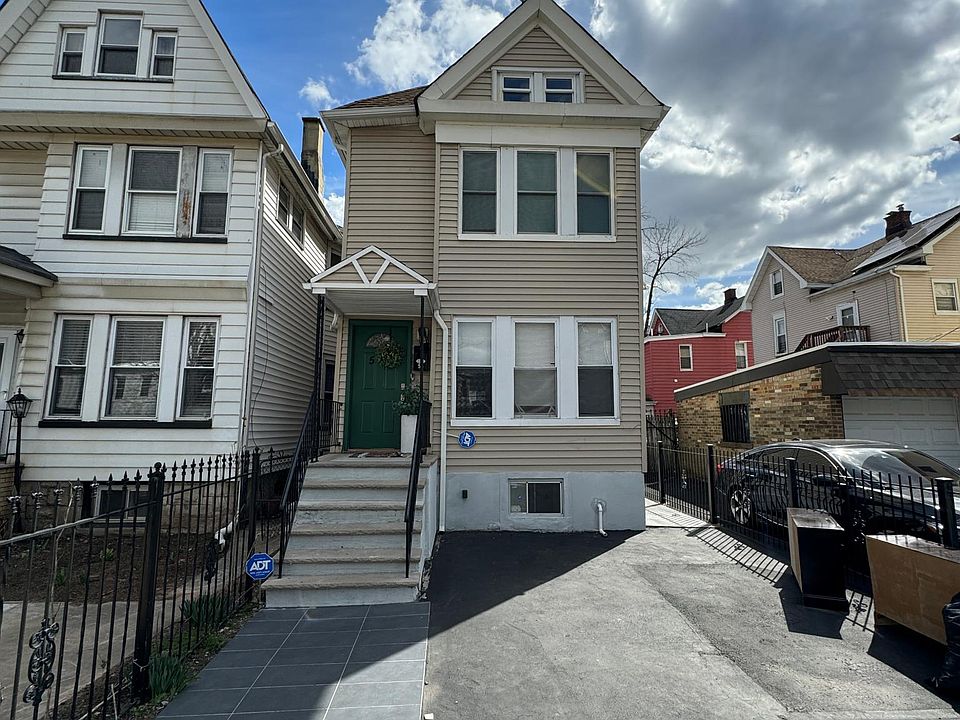 1st image of 54 Ashland Ave