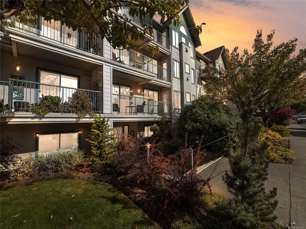 275 1st St #302, Duncan, BC V9L 1R3