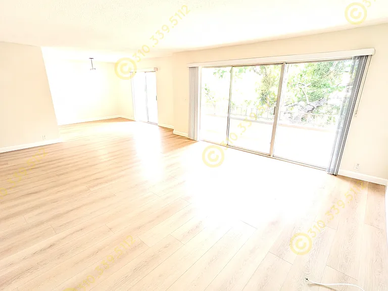 11940 Montana Ave #30-201 — Photo 14