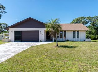 7185 Mamouth St, Englewood, FL 34224