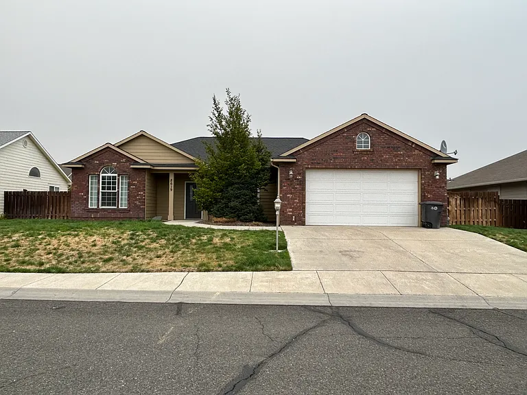 8619 Woodwinds Way — Photo 1
