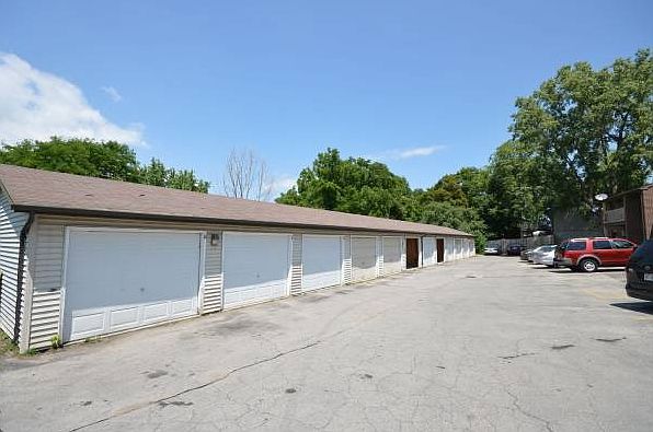 2nd image of 1060 Lime Kiln Road