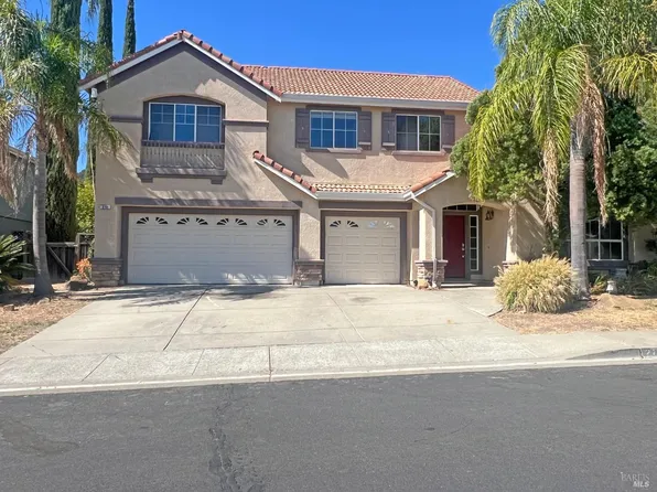 272 Woodcrest Drive, Vacaville, CA 95688