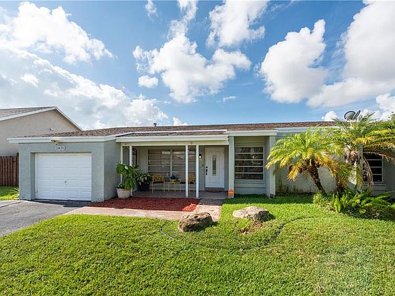2nd image of 11820 NW 39th Pl