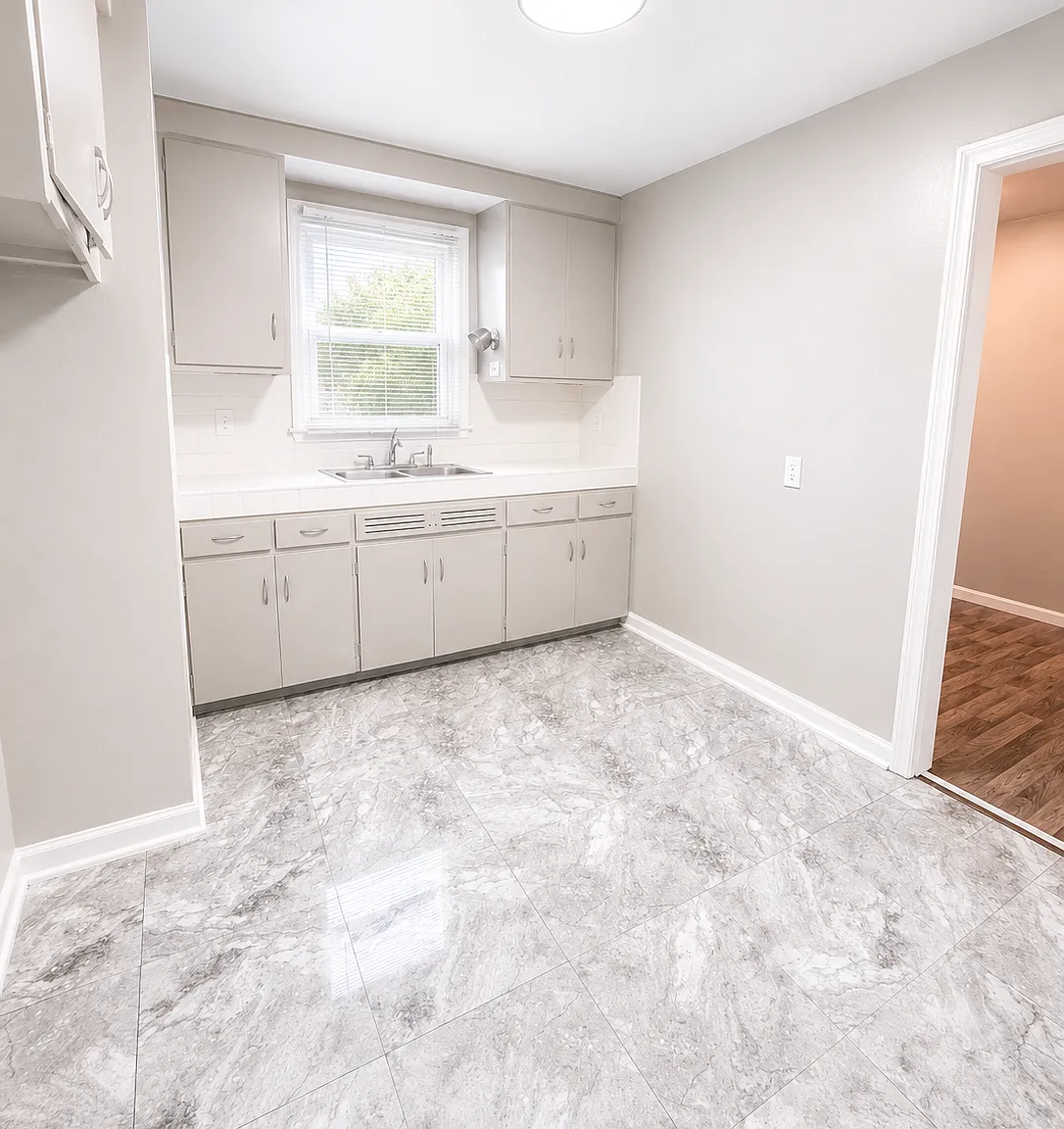 3 bed, 1056 sqft, $1,325 — Photo 4