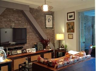 588 Grand St #2F, Brooklyn, NY 11211