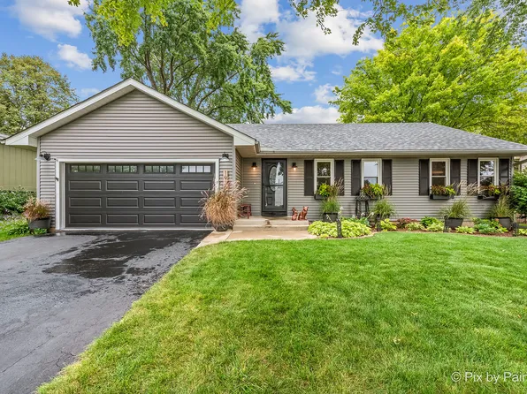 1930 Division St, St Charles, IL 60174