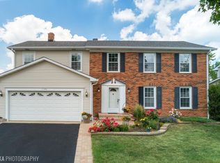 1140 Dresden Dr, Hoffman Estates, IL 60192