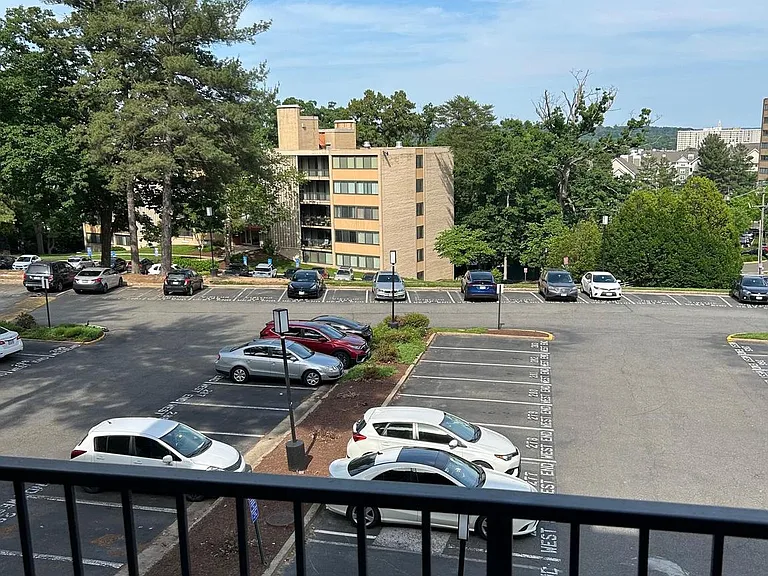 75 S Reynolds St #212 — Photo 6