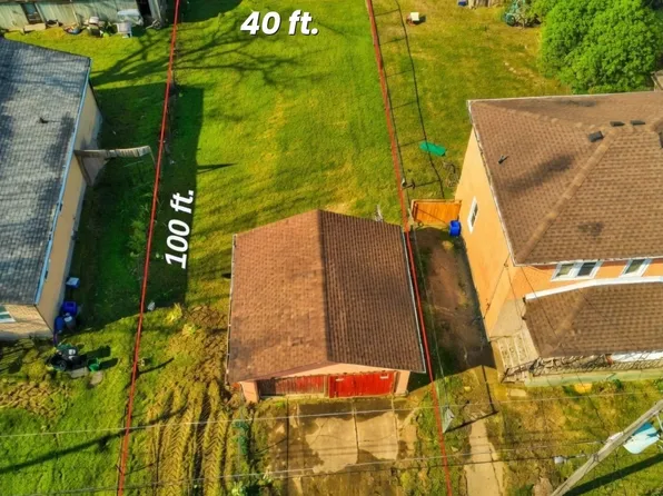 4129 Dyson Ave, Niagara Falls, ON L2E 3L6