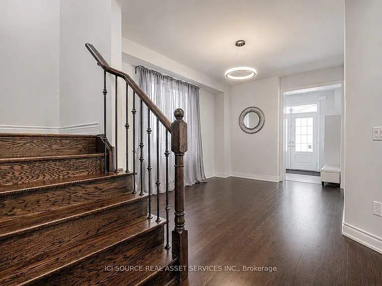 739 Clifford Perry Pl — Photo 9