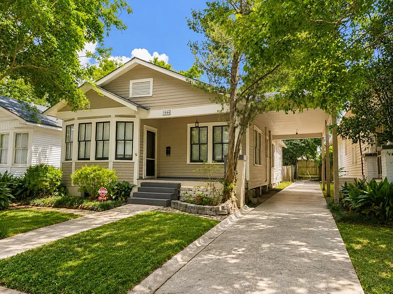 1944 Tulip St — Photo 1