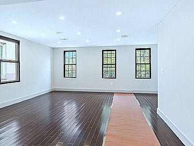 2nd image of 815 E 234th St #D